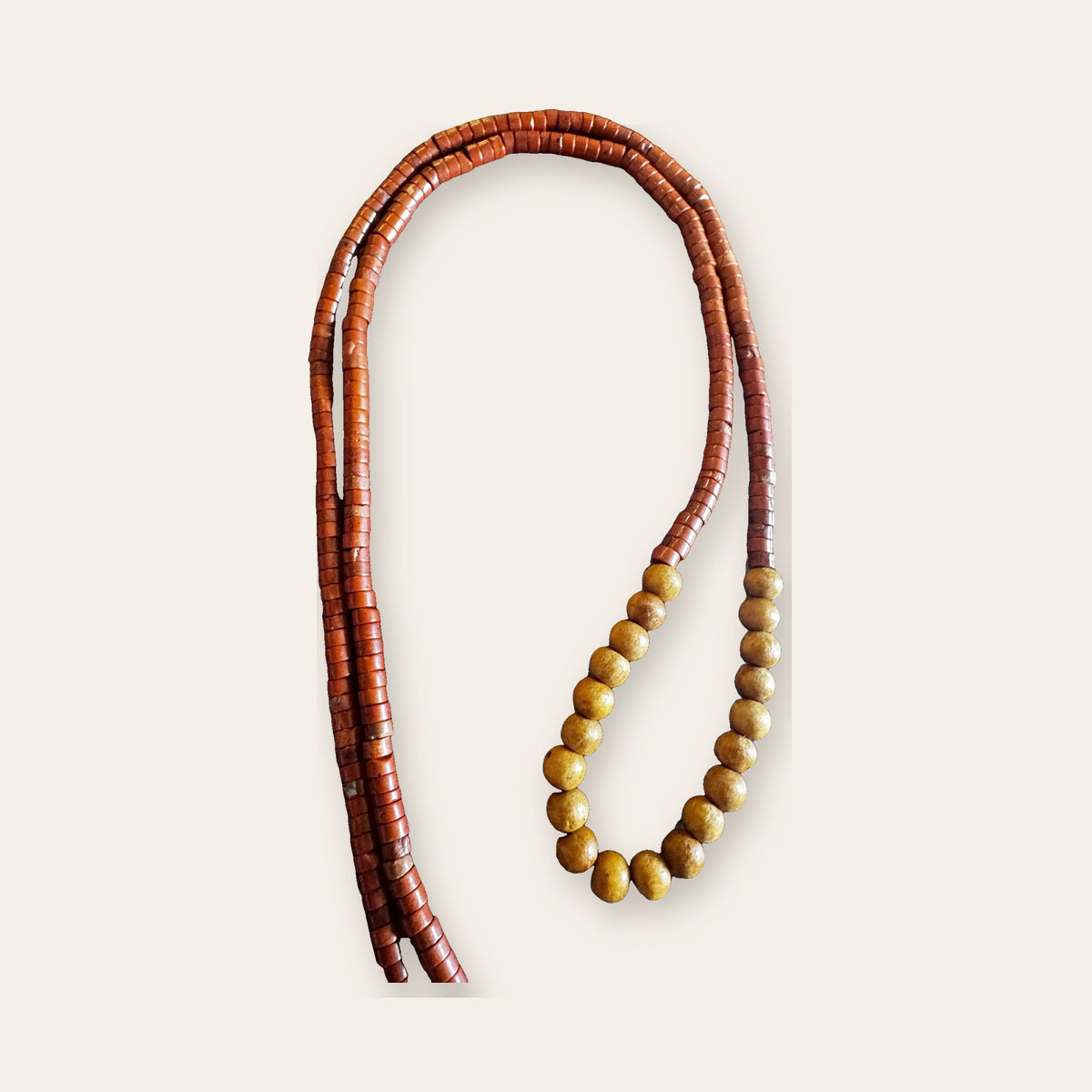 Eyeglass Chain, Signature